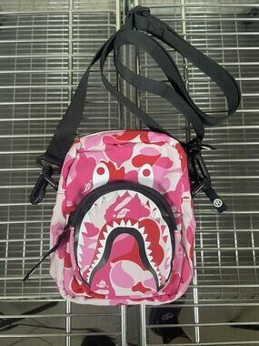 A Bathing Ape PINK CAMO SHOULDER BAG BAPE